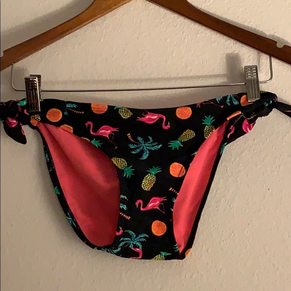 Bikini bottoms